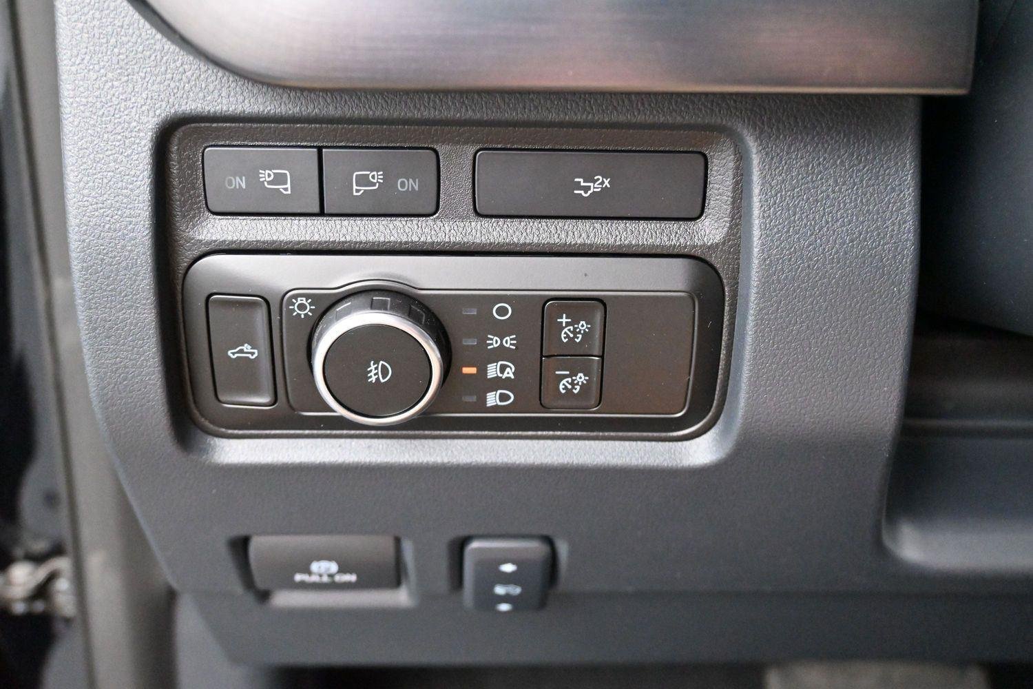 Used 2024 Ford F250 Lariat AWD/4WD image 18