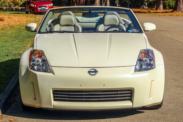 Used 2004 Nissan 350Z Touring RWD image 12
