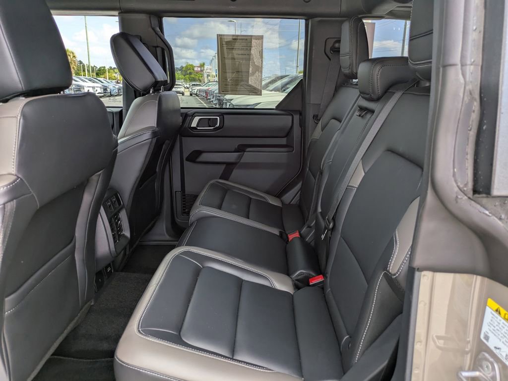 New 2025 Ford Bronco Outer Banks image 13