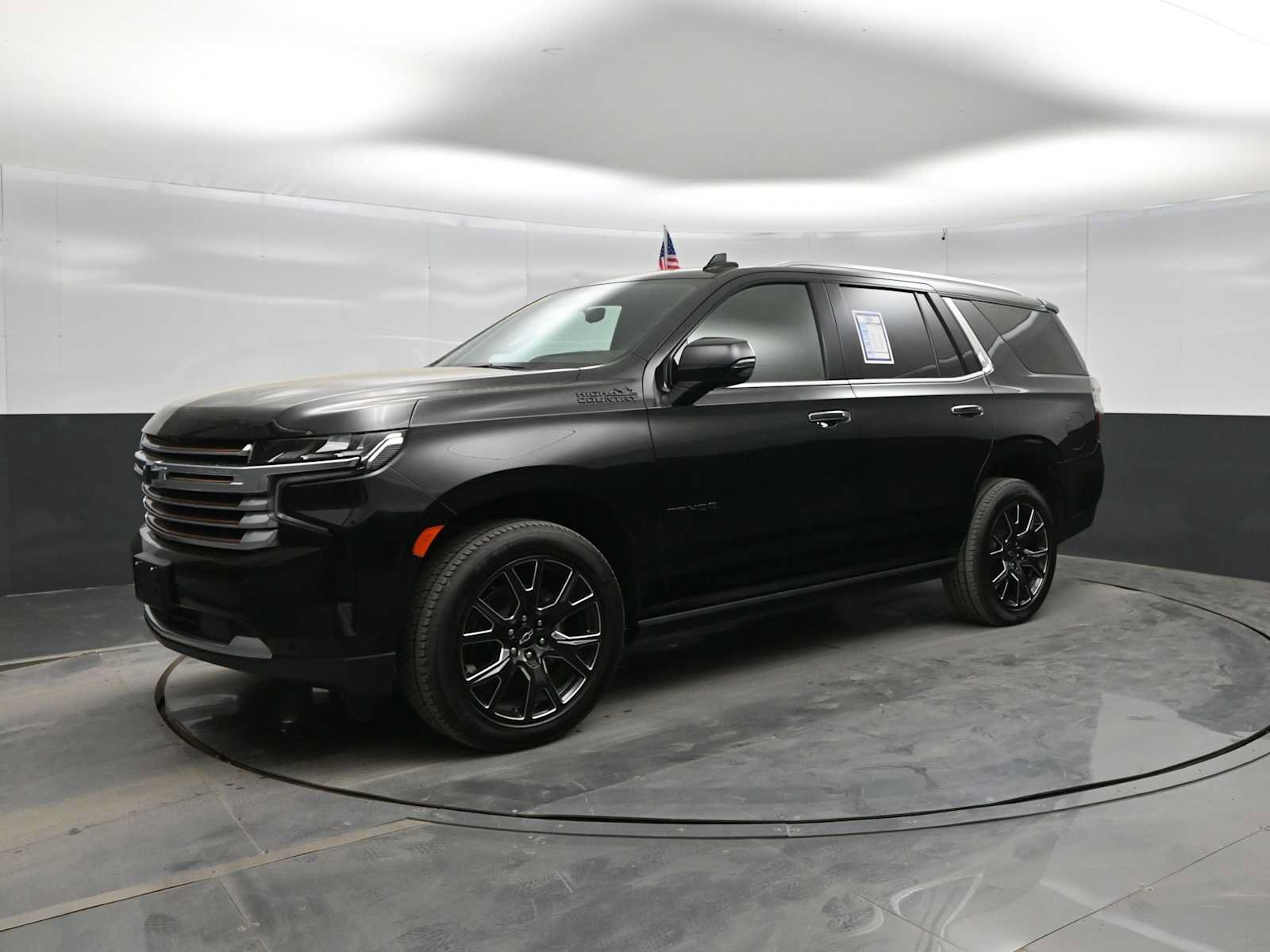Used 2023 Chevrolet Tahoe High Country AWD/4WD image 4
