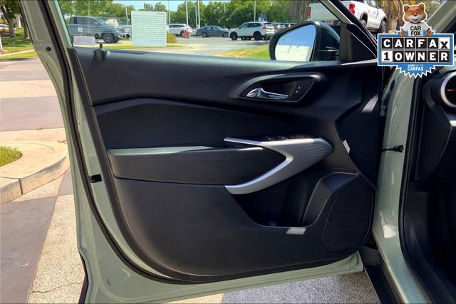 Used 2024 Chevrolet Trax RS w/ Sunroof Package image 20