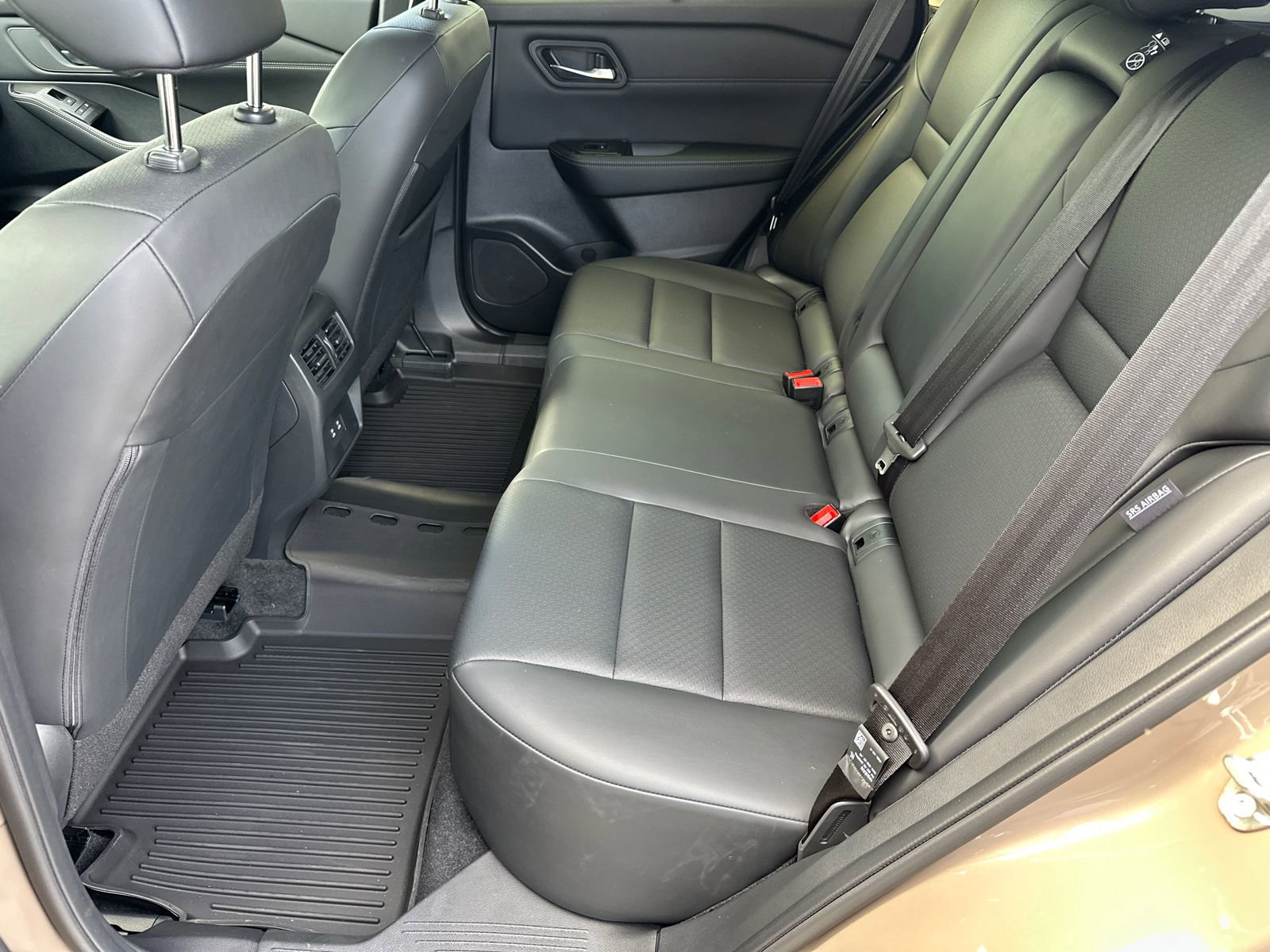 New 2025 Nissan Rogue SV w/ SV Premium Package image 21