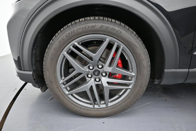 Certified 2026 Ford Explorer ST w/ Sun And Sound Package AWD/4WD image 9