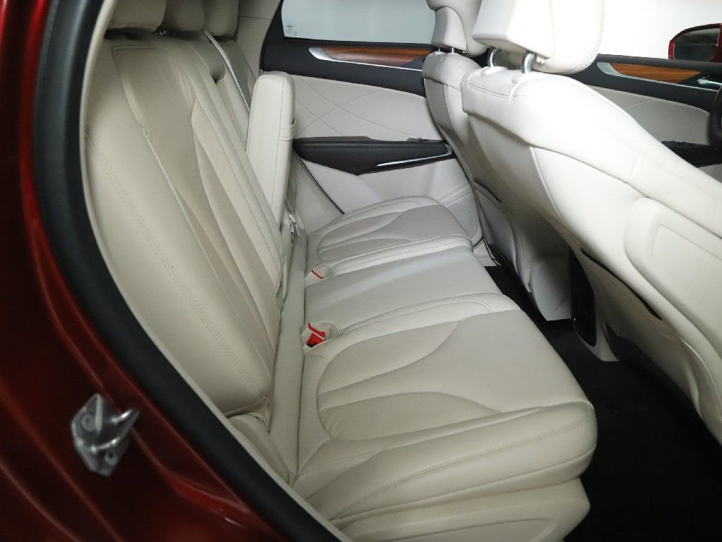 Used 2019 Lincoln MKC Select w/ Select Plus Package image 32