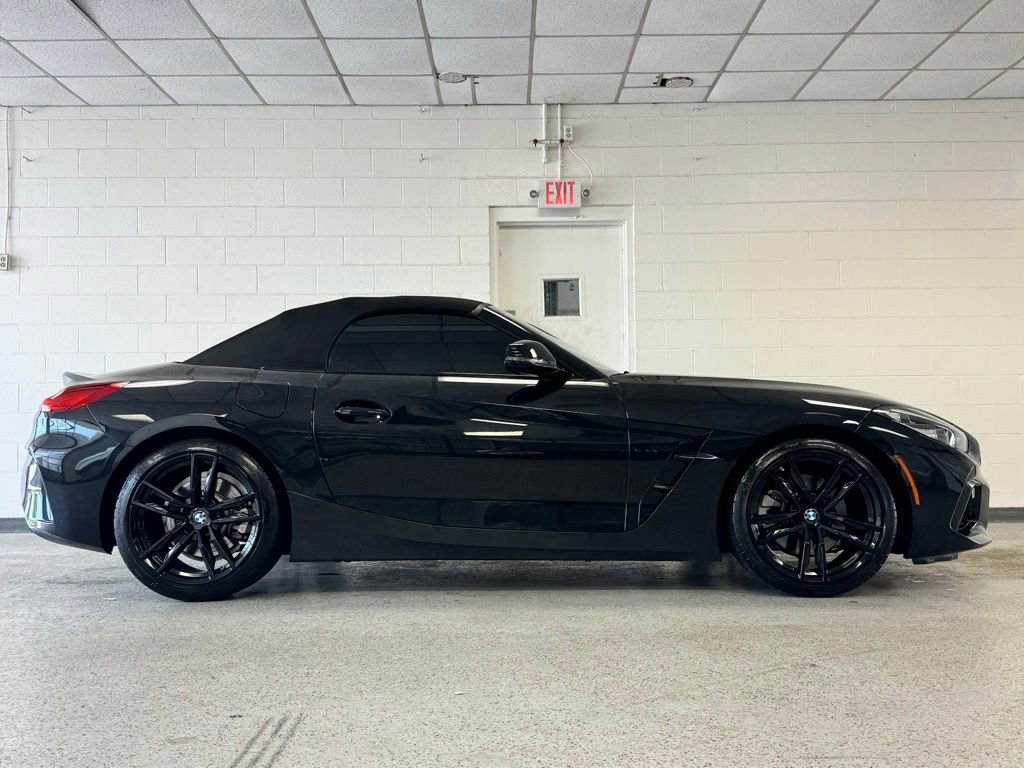 Used 2021 BMW Z4 sDrive30i w/ Premium Package RWD image 3