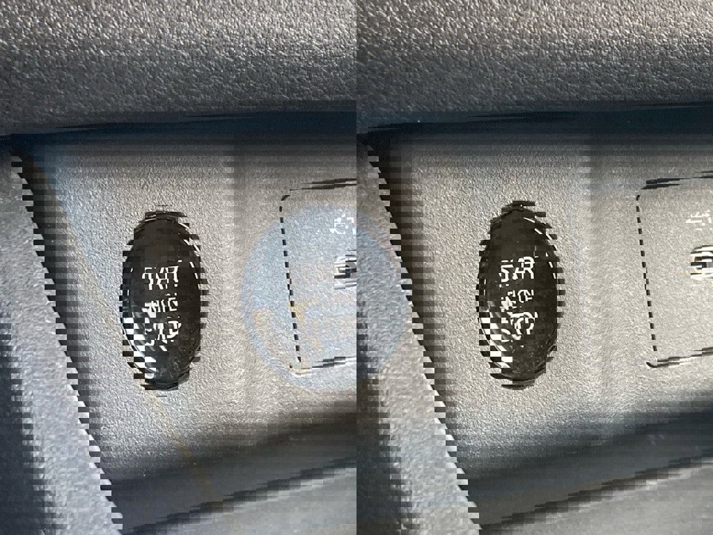 Used 2024 Nissan Rogue SV image 22