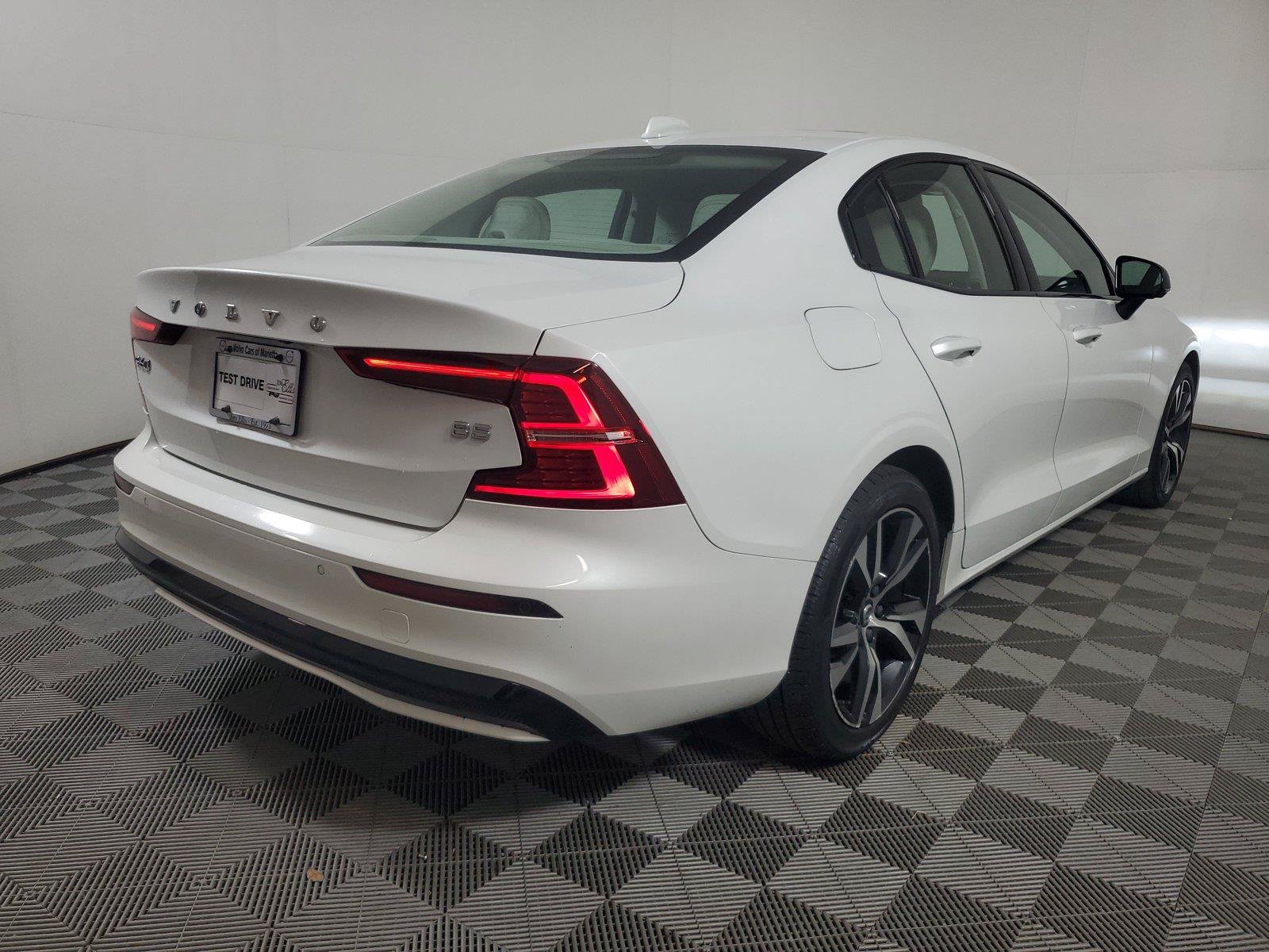 Certified 2024 Volvo S60 B5 Core FWD image 6