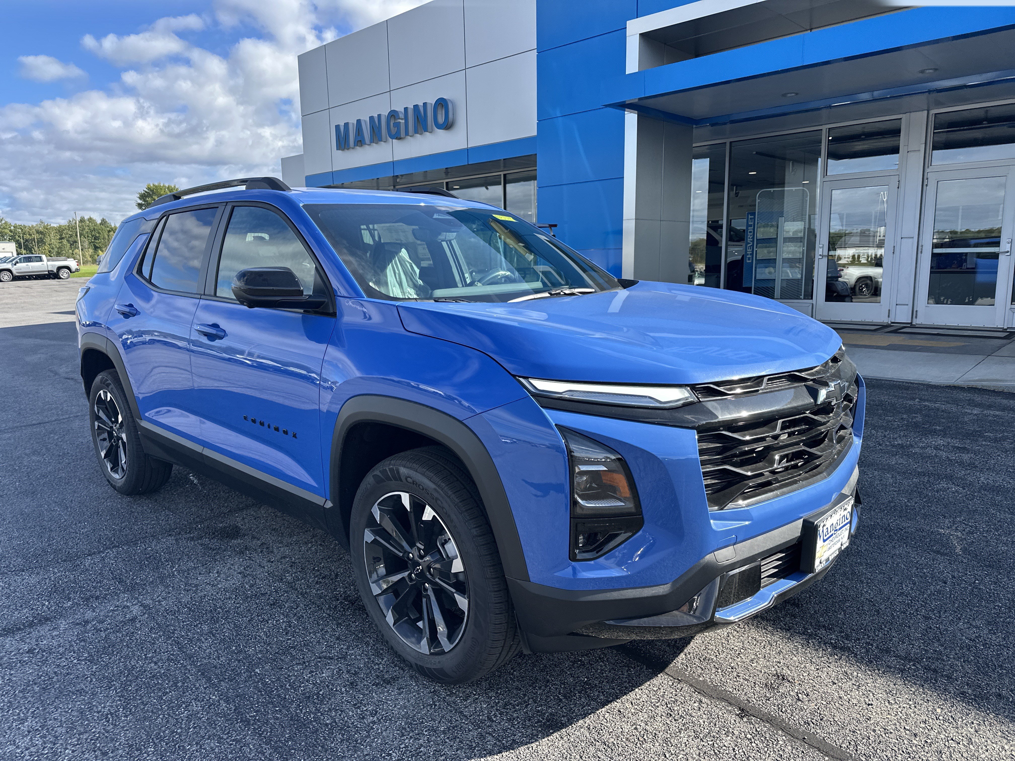 New 2027 Chevrolet Equinox RS w/ Safety and Technology Package AWD/4WD image 2