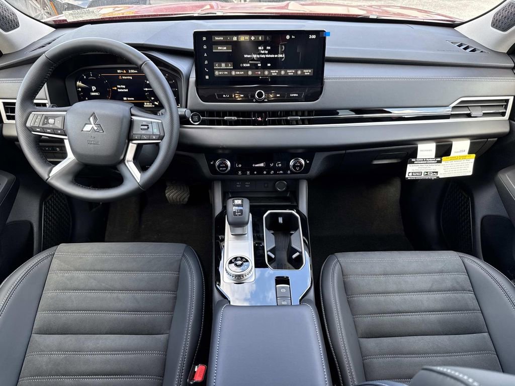 New 2026 Mitsubishi Outlander SE image 16