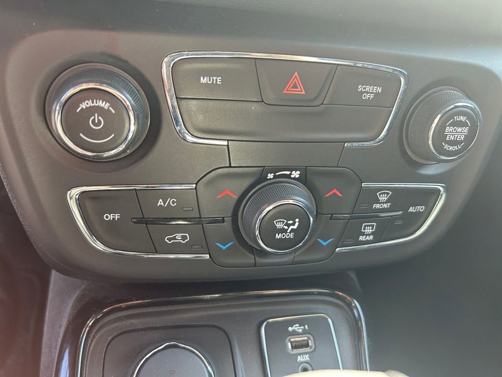 Certified 2020 Jeep Compass Limited AWD/4WD image 26