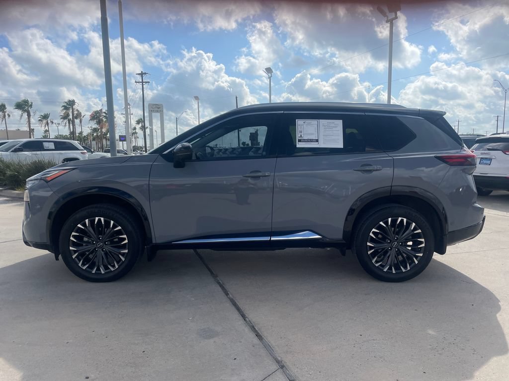 Certified 2024 Nissan Rogue Platinum FWD image 2