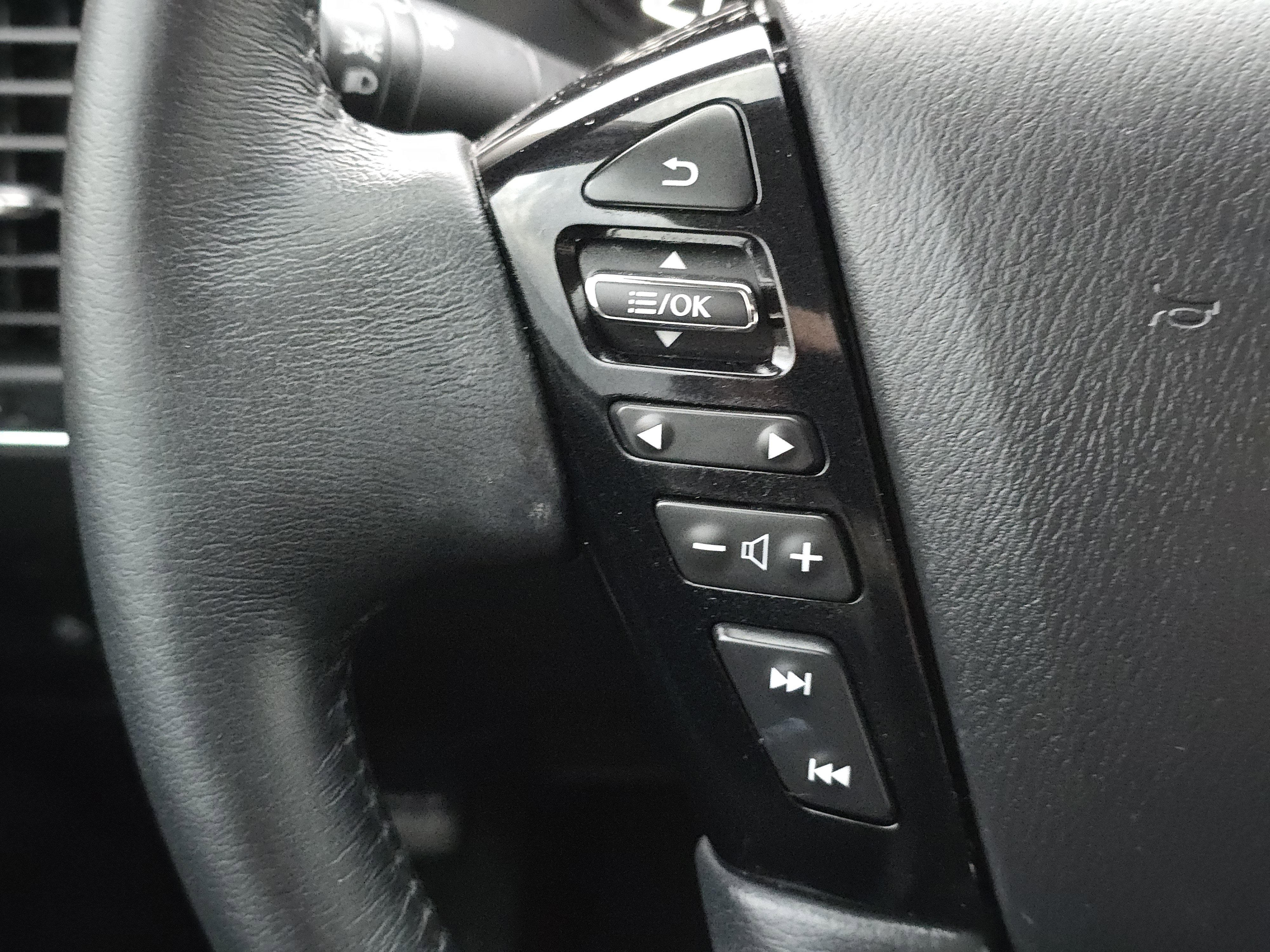 Used 2024 Nissan Armada SL w/ Cargo Package image 16