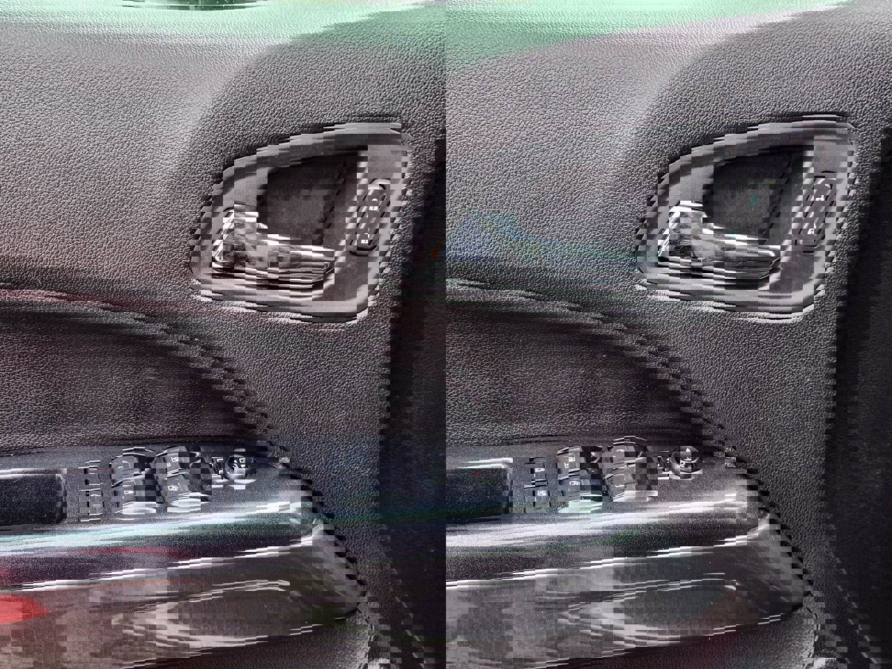 Used 2021 GMC Canyon AT4 image 16