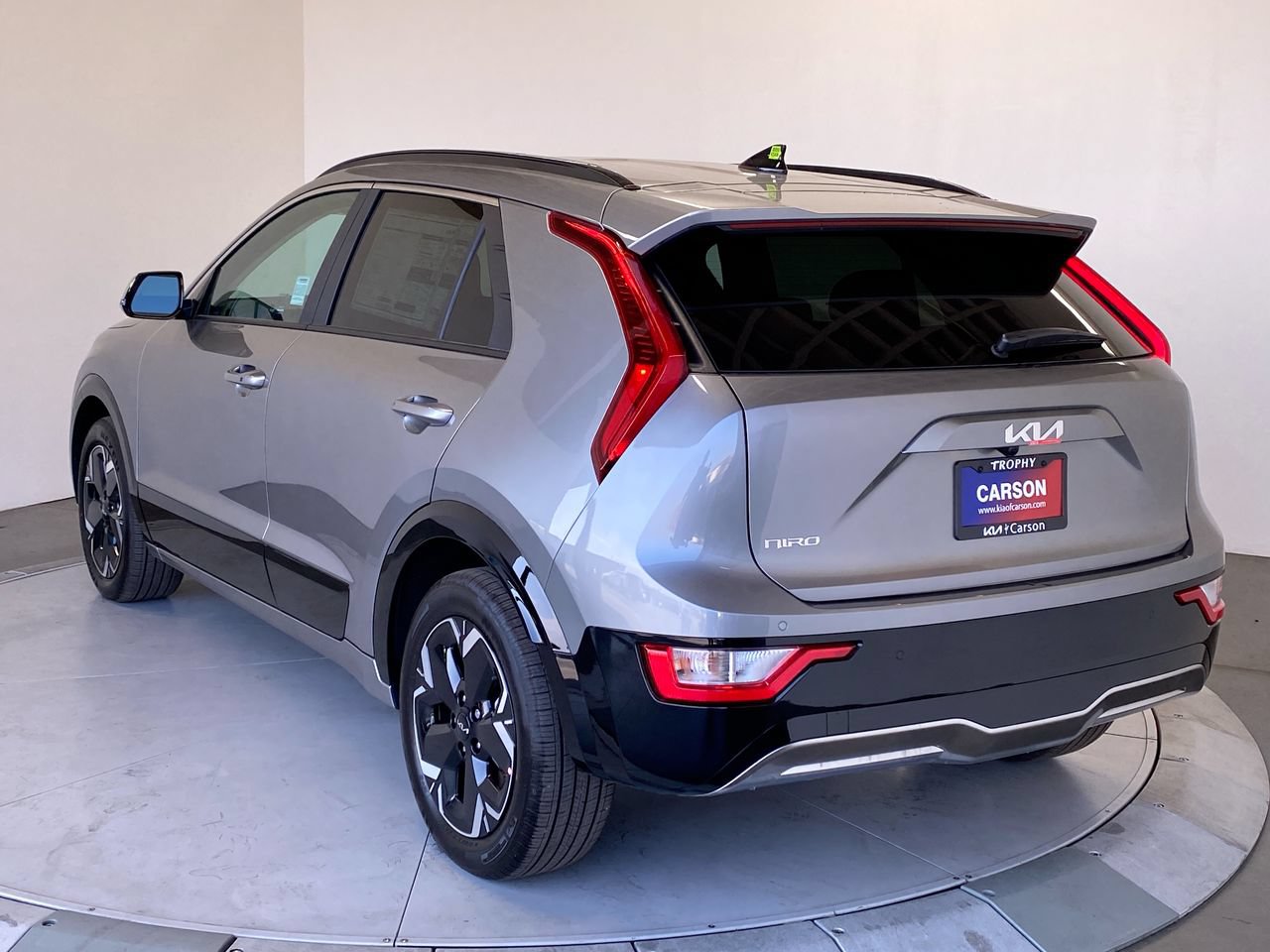 New 2026 Kia Niro Wind FWD image 3