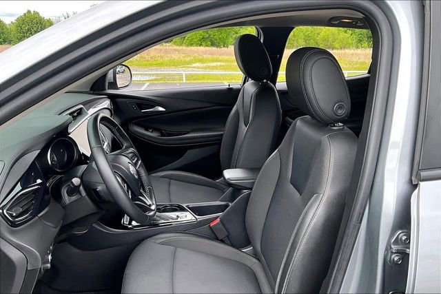 Used 2023 Buick Encore GX Select w/ Experience Buick Package FWD image 21