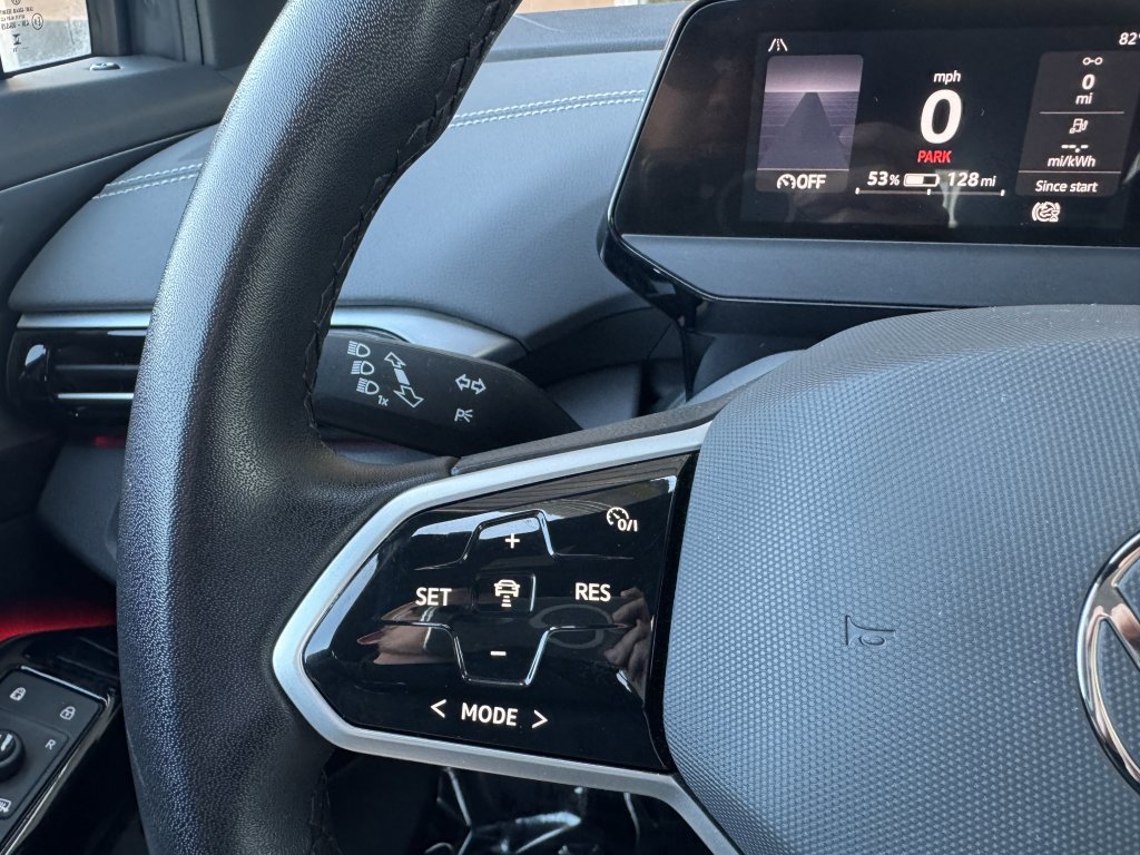 Used 2023 Volkswagen ID.4 Pro image 28