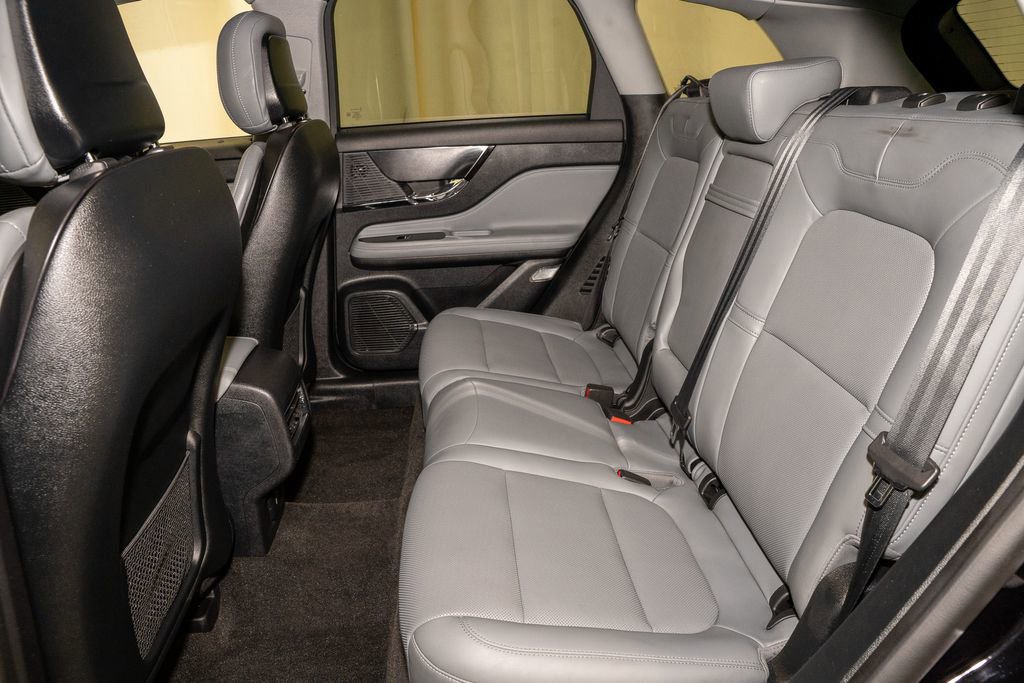 Used 2020 Lincoln Corsair FWD w/ Equipment Group 101A image 8