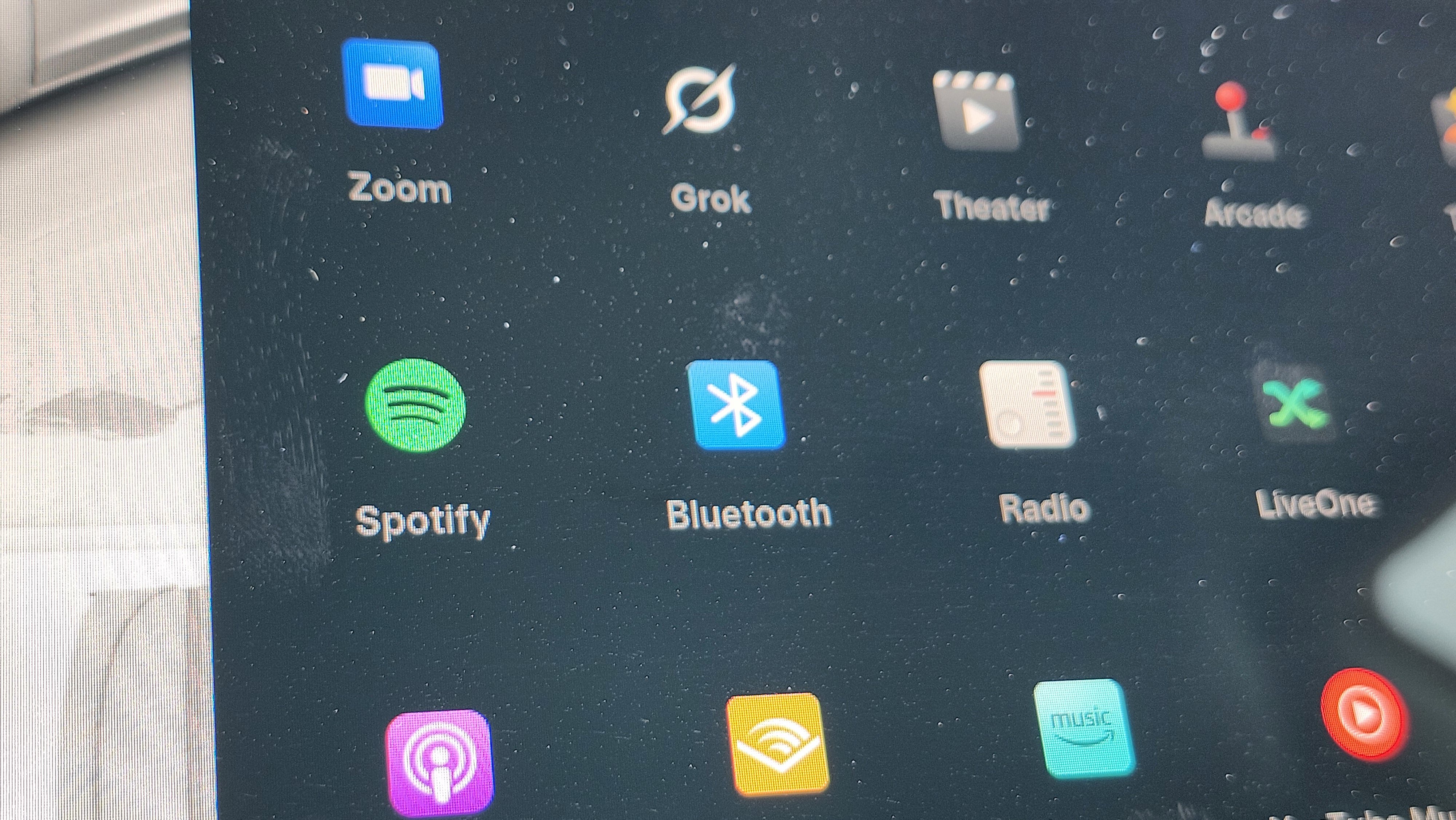 Used 2023 Tesla Model 3 Standard Range image 8