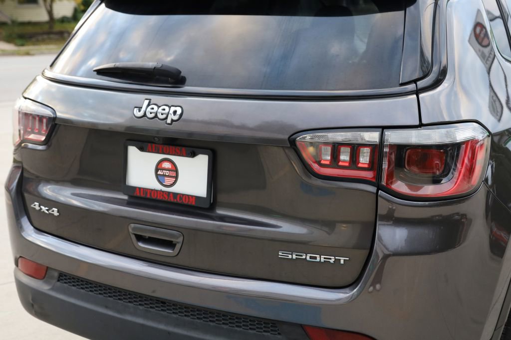 Used 2018 Jeep Compass Sport AWD/4WD image 29