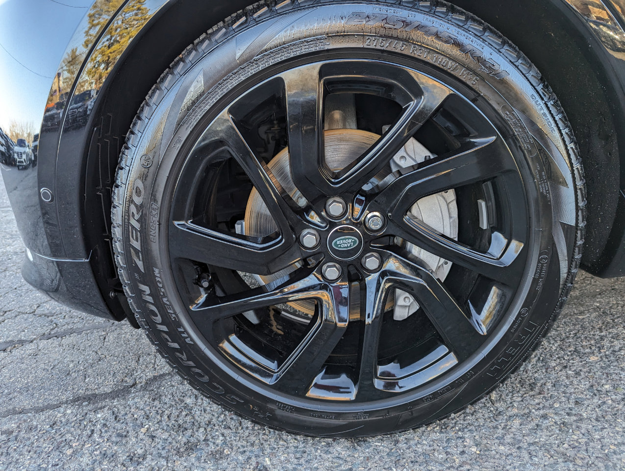 Used 2024 Land Rover Discovery Dynamic SE image 53