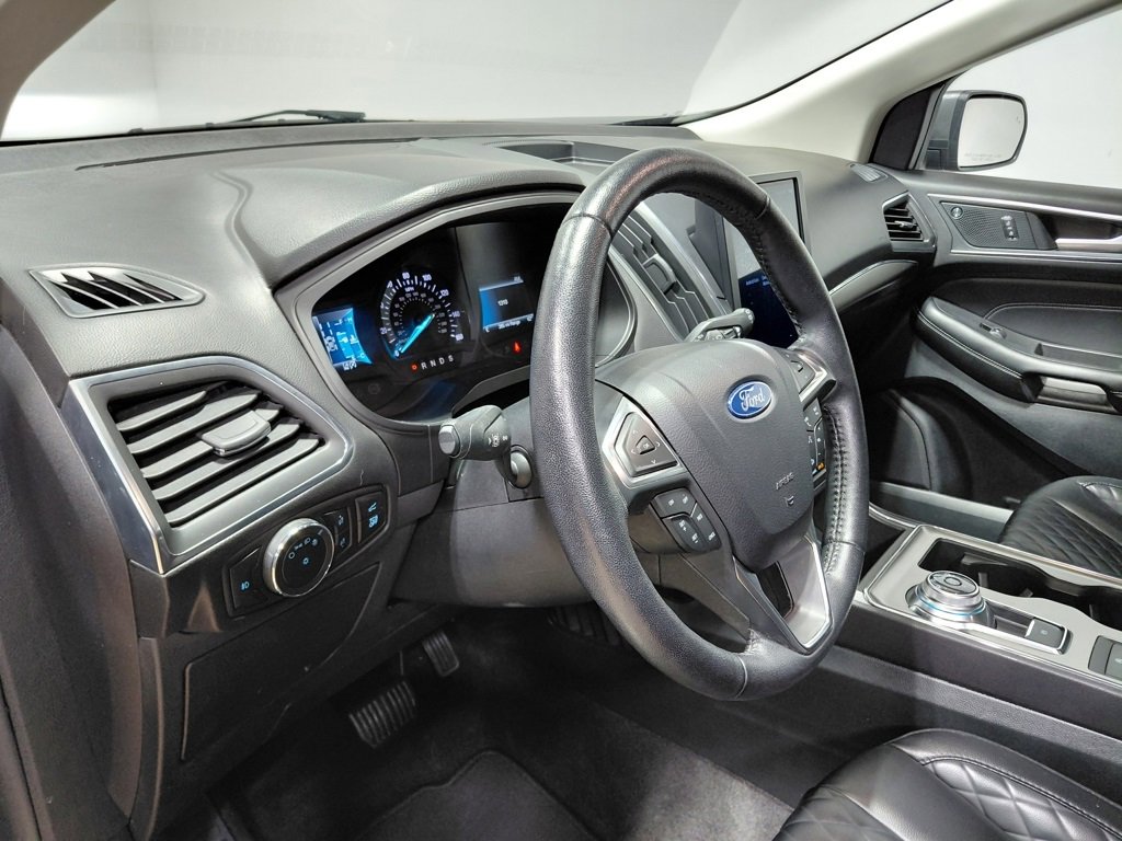 Used 2024 Ford Edge Titanium image 22