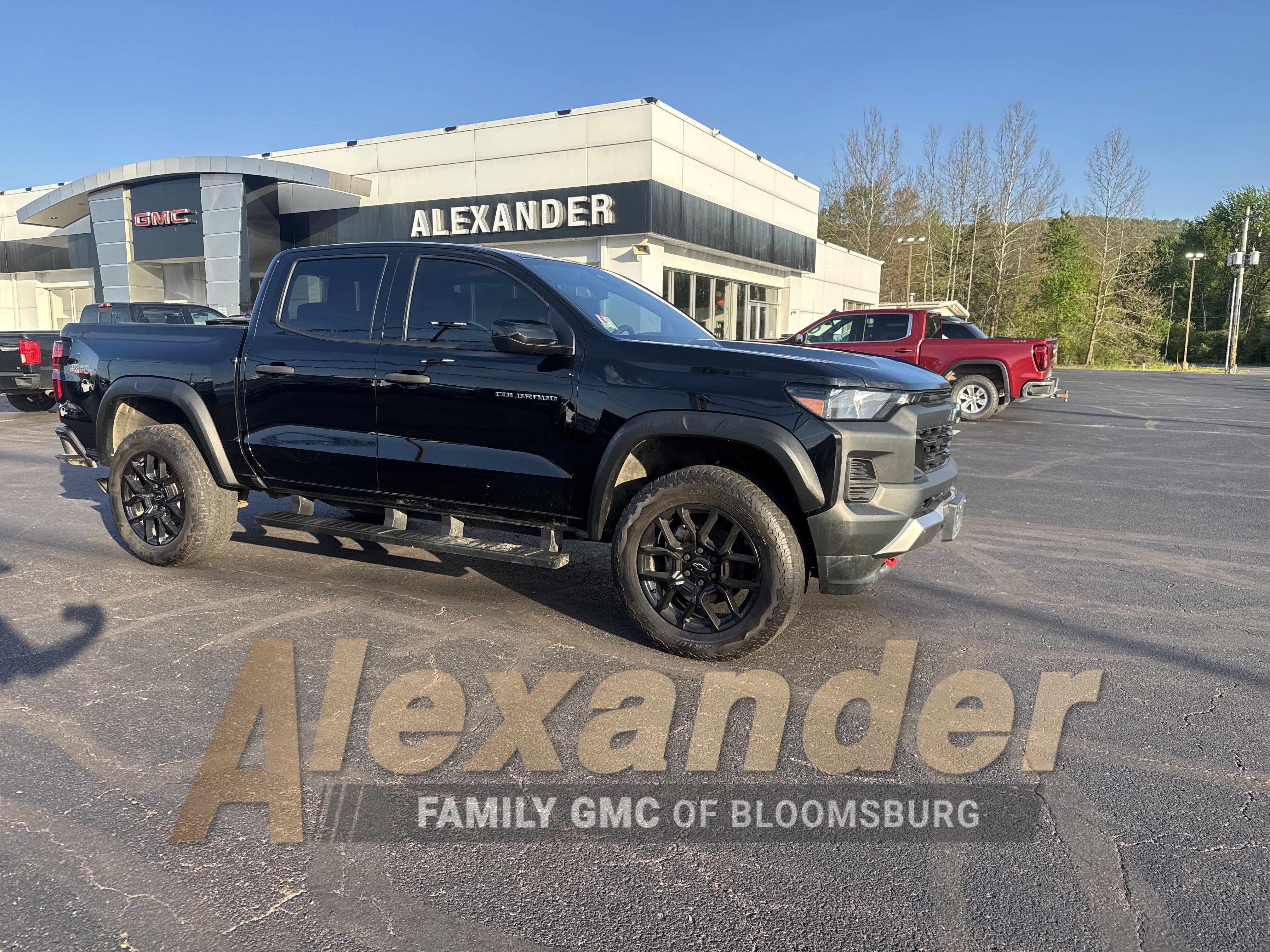 Used 2023 Chevrolet Colorado Trail Boss w/ LPO, Dark Essentials Package AWD/4WD image 1