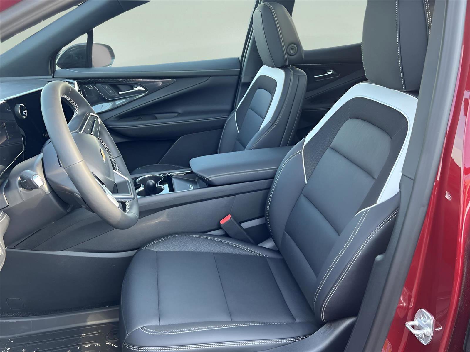 New 2025 Chevrolet Blazer EV LT image 9