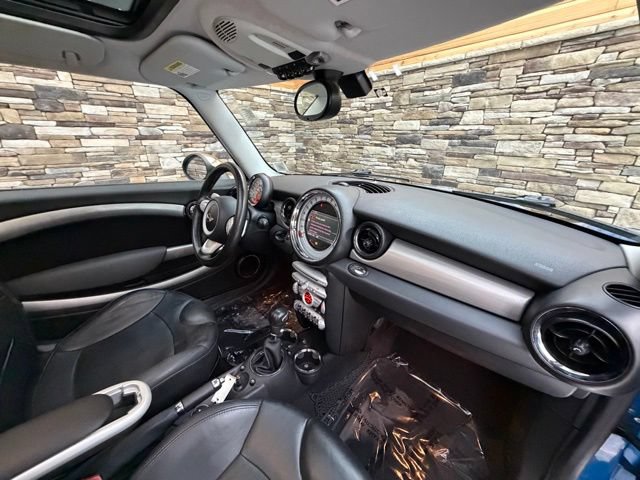 Used 2009 MINI Cooper S FWD image 15