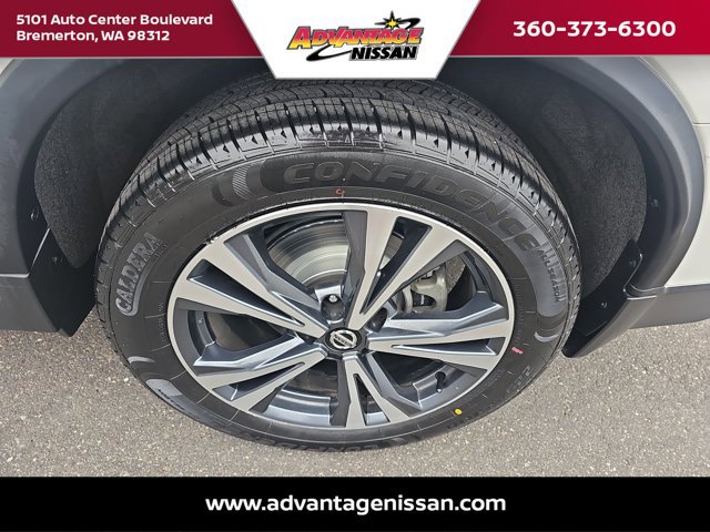 Used 2019 Nissan Rogue SV w/ Premium Package AWD/4WD image 25
