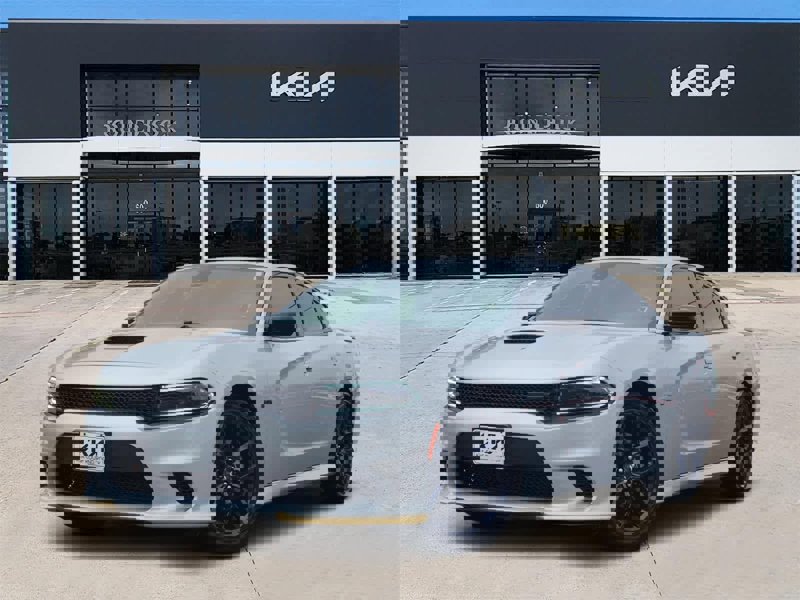 Used 2023 Dodge Charger R/T w/ Blacktop Package image 1