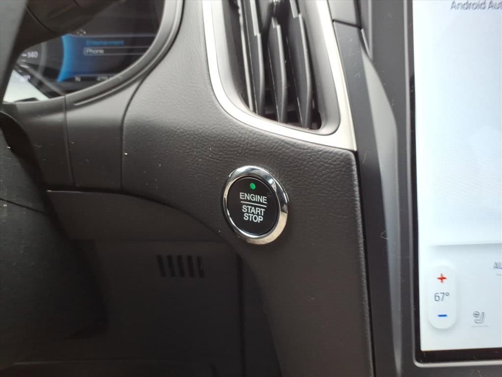 Used 2023 Ford Edge SEL w/ Convenience Package image 24