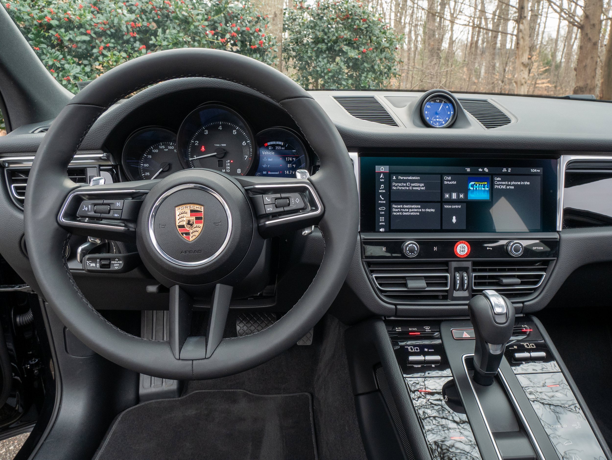 Certified 2025 Porsche Macan AWD/4WD image 20