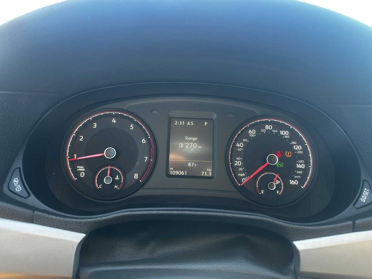 Used 2021 Volkswagen Passat 2.0T SE image 27