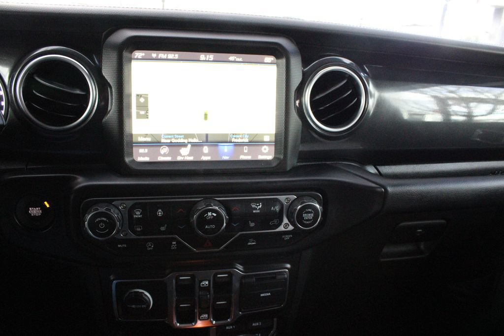 Used 2022 Jeep Wrangler Unlimited Sahara AWD/4WD image 37