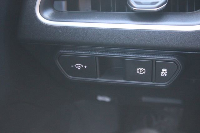 Used 2025 Kia K4 LXS image 18