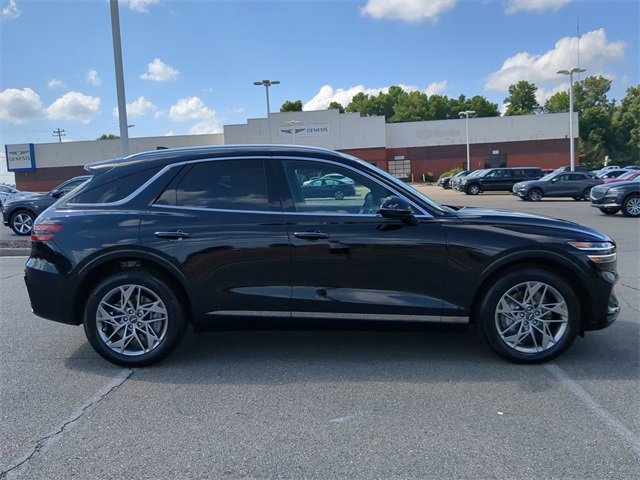 Used 2024 Genesis GV70 2.5T w/ Advanced Package image 3