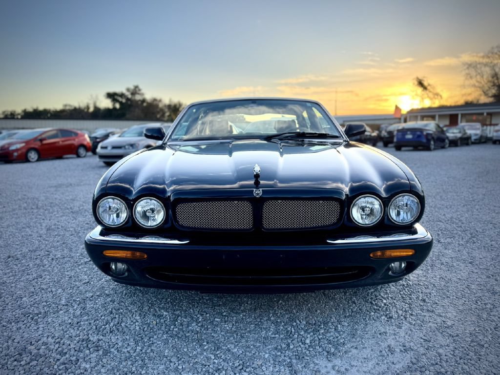 Used 1998 Jaguar XJ8 RWD image 6