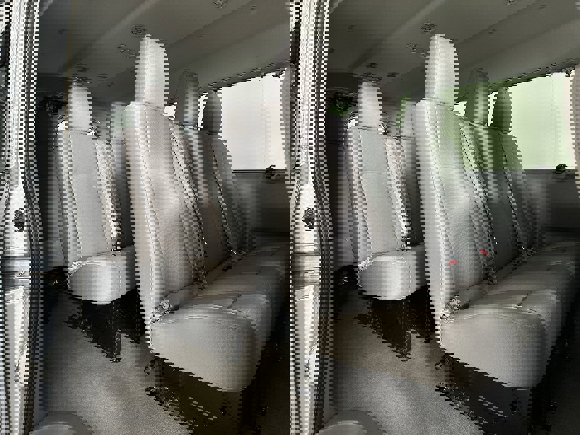 Used 2018 Nissan NV 3500 SV w/ Navigation Package image 27