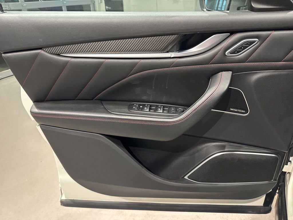 Used 2021 Maserati Levante GranSport image 16