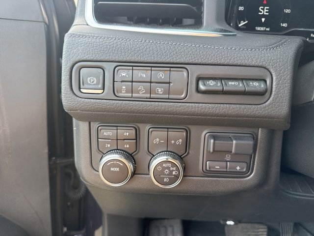 Used 2024 GMC Yukon Denali w/ Max Trailering Package image 21
