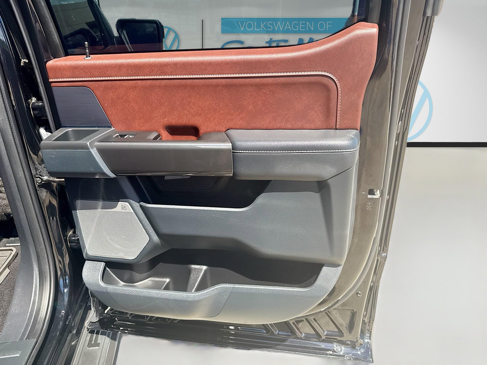 Used 2023 Ford F150 Lariat image 31