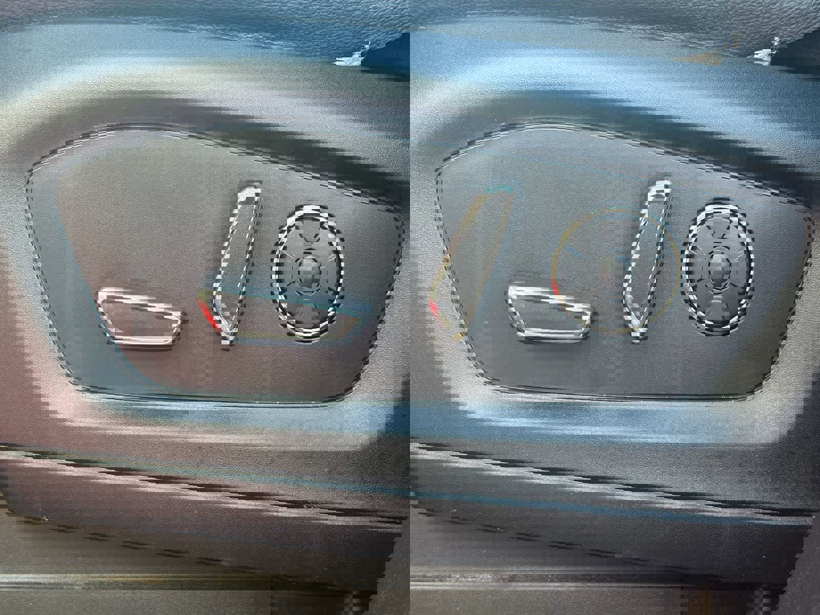 Used 2020 Ford Explorer ST w/ ST Street Pack image 14