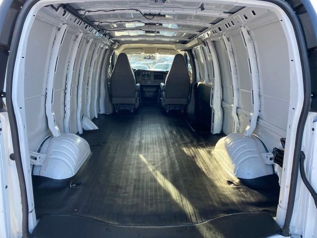 Certified 2024 GMC Savana 2500 Work Van w/ Driver Convenience Package image 16