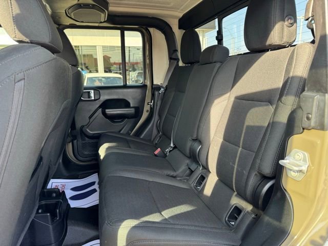 Used 2020 Jeep Gladiator Sport w/ Quick Order Package 24S AWD/4WD image 10