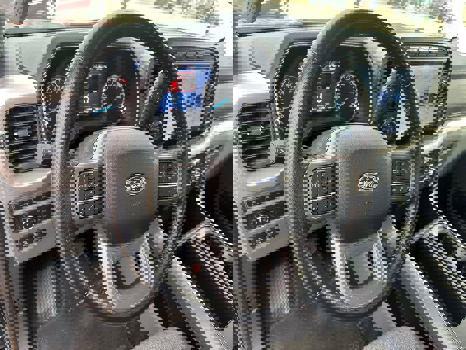 Certified 2022 Ford F150 XLT w/ Equipment Group 302A High image 13