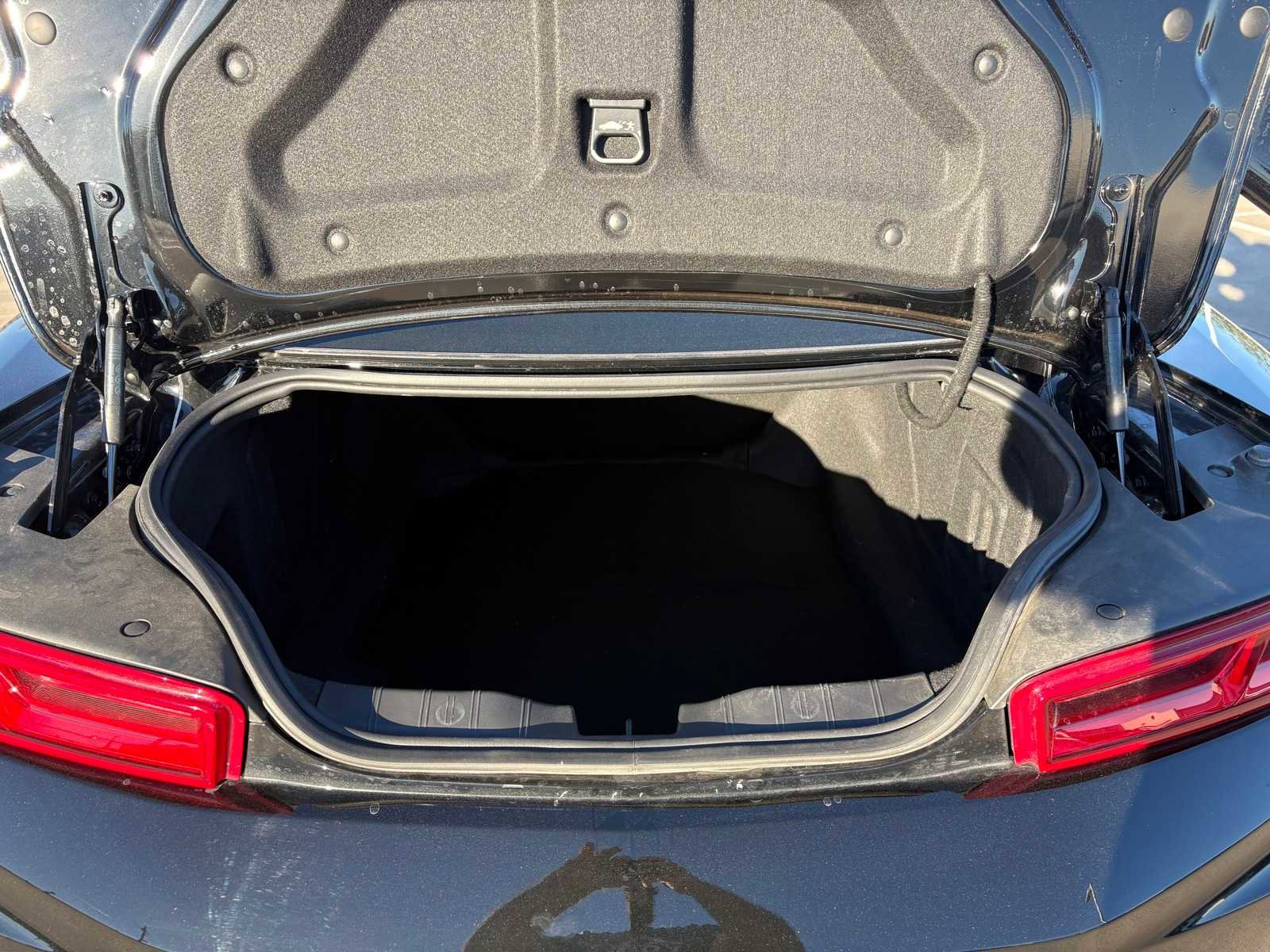 Used 2018 Chevrolet Camaro ZL1 image 10