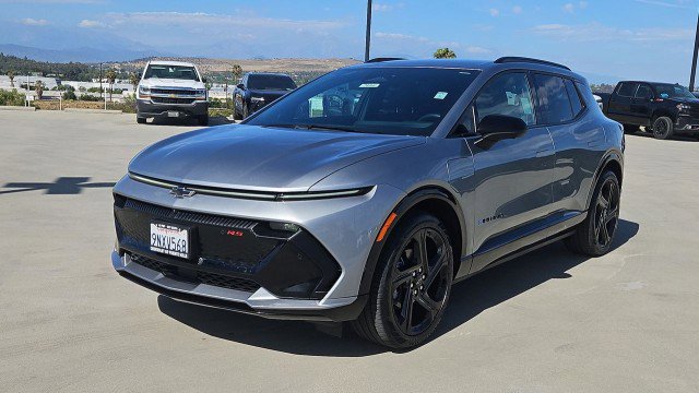 Used 2024 Chevrolet Equinox EV RS FWD image 33