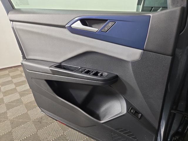 Used 2022 Volkswagen Taos SE image 28