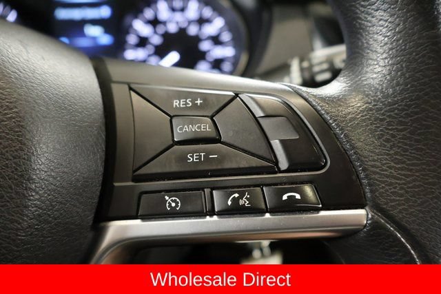 Used 2017 Nissan Rogue S AWD/4WD image 16