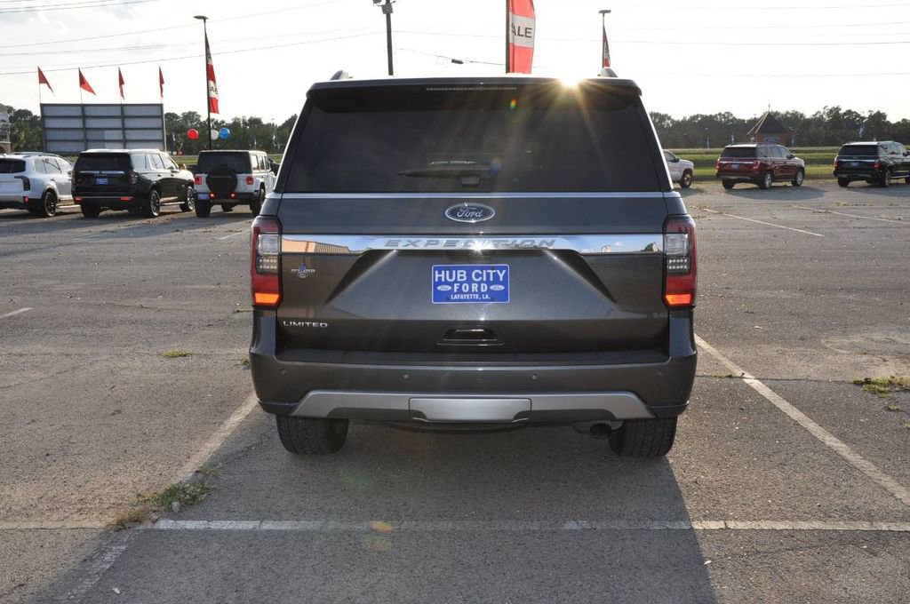 Used 2021 Ford Expedition Limited image 4
